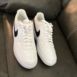 Nike White and Black Men's Sneakers